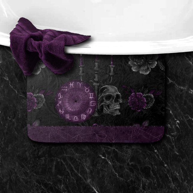 Zodiac Magic | Mörk Lila Plum Gothic Skull Ro Badrumsmatta (Skapare uppladdad)