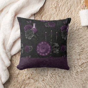 Zodiac Magic   Mörk Lila Plum Gothic Skull Ro Kudde