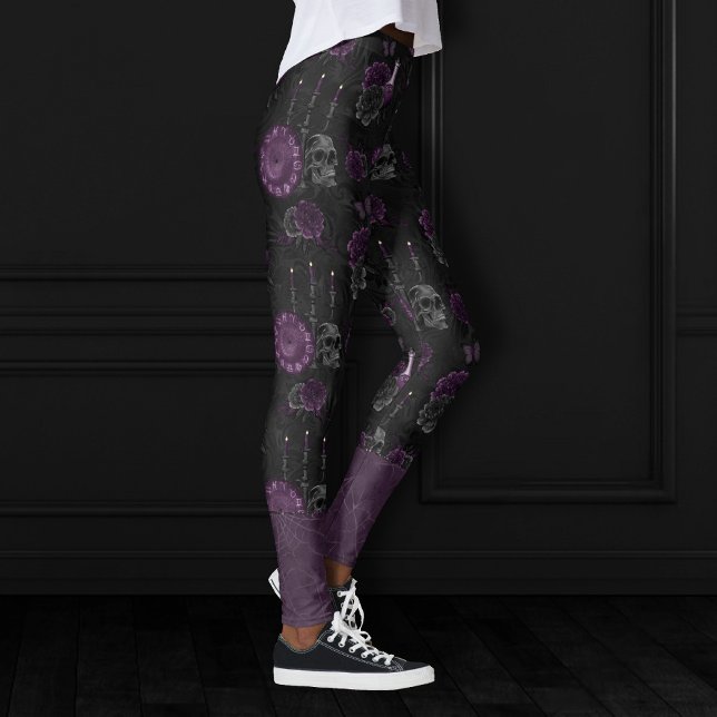 Zodiac Magic | Mörk Lila Plum Gothic Skull Ro Leggings (Skapare uppladdad)