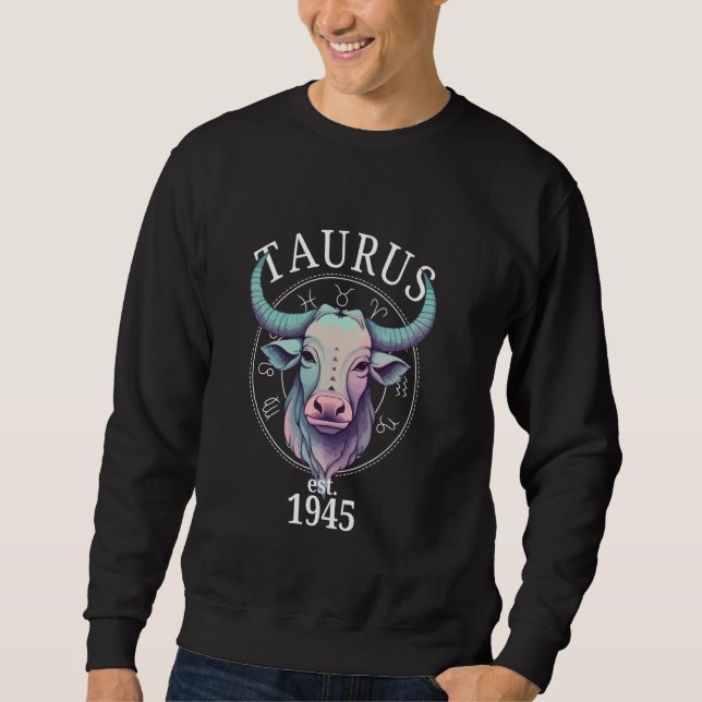 Zodiac Taurus Bull Born 1945 Lång Ärmad Tröja (Framsida)