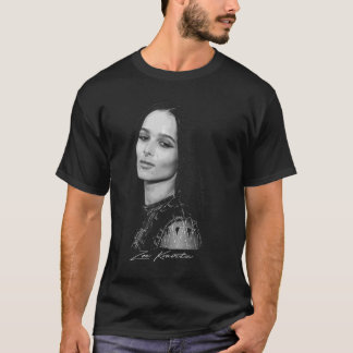 Zoe Kravitz - Retro design Essential T Shirt