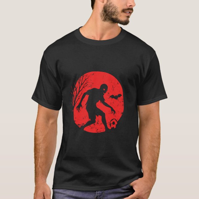 Zombie-fotbollsdribbling under månen t shirt (Framsida)