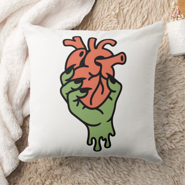 Zombie Hand Holding Heart Kudde (Filt)