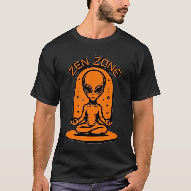 Zon grafik för Bright Orange Alien Meditation Zen T Shirt (Framsida)