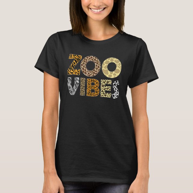 Zoo Vibes Leopard Animal Print Safari Wildlife Ani T Shirt (Framsida)