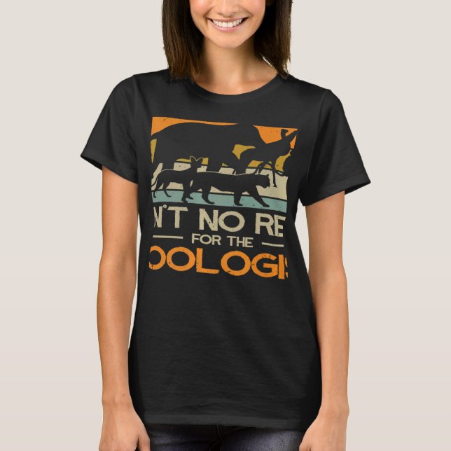 Zoologist Zookeeping Wildlife Zoology Employee T Shirt (Framsida)