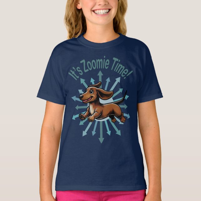 Zoomie Time Dachshund T Shirt (Framsida)