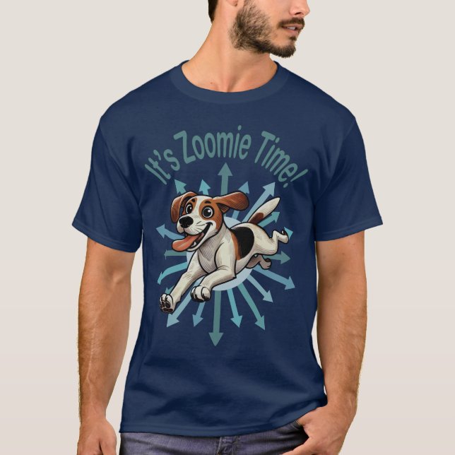 Zoomie Time Medium Beagle Mutt T Shirt (Framsida)