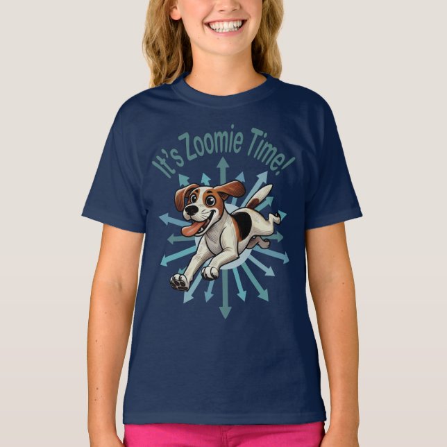 Zoomie Time Medium Beagle Mutt T Shirt (Framsida)