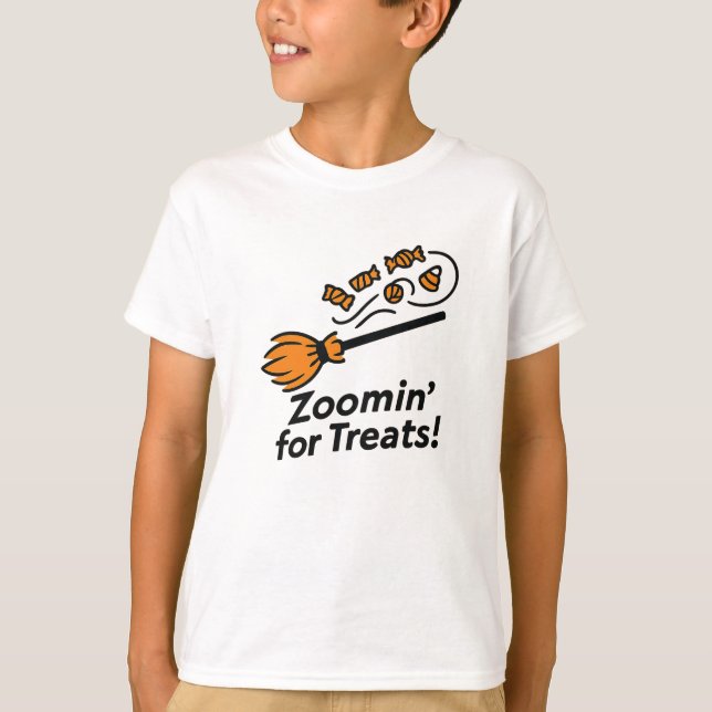 Zoomin' for Treats Fun Orange Halloween Design T Shirt (Framsida)
