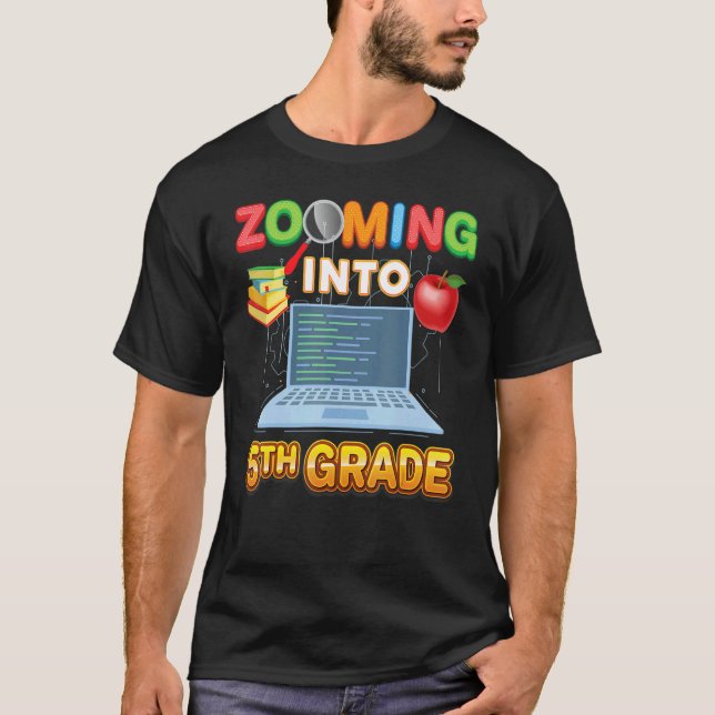 Zooming Into 5th Grade Fifth Virtual Student Learn T Shirt (Framsida)