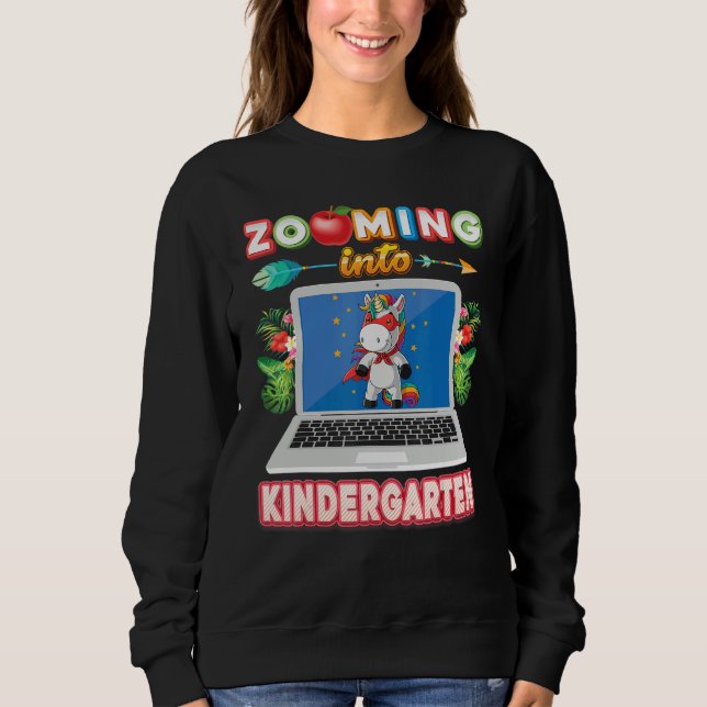 Zooming Into Kindergarten Grade Virtual Unicorn Ki T Shirt (Framsida)