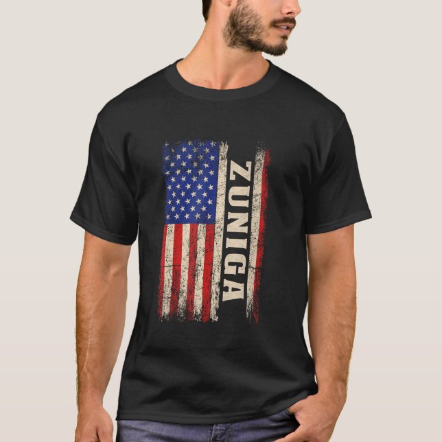 ZUNIGA Last Name Shirt ZUNIGA Name American Flag T Shirt (Framsida)
